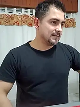 Bradd_32 live cam on StripChat