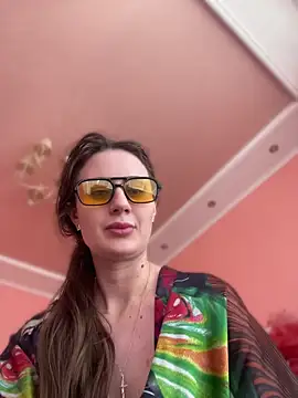 Flossy_Vettie 🦋 adult chat