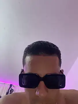 jhuan99 live cam