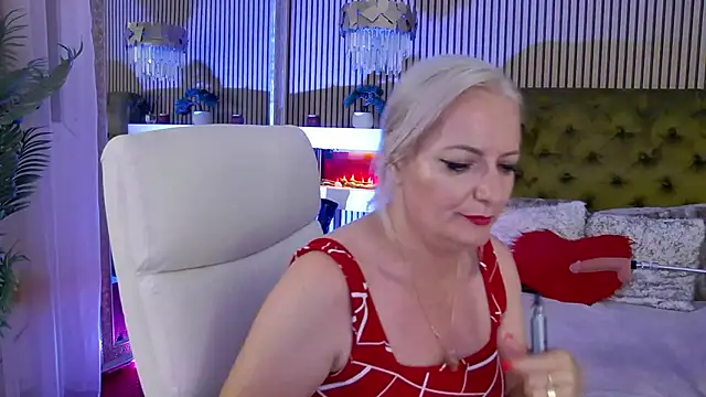 LadyTouch webcam