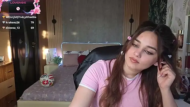 KatarinaHeaven live cam on StripChat