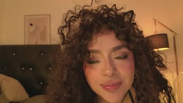 curlyanenth webcam