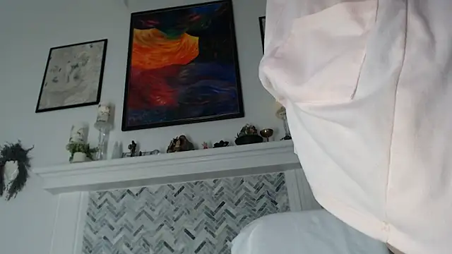 AuroraWillows live cam