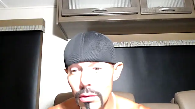 ThickD2C live cam