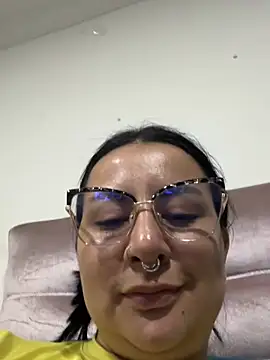 Abril_Luv webcam