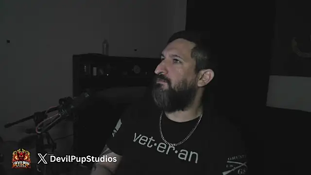 DevilPup75_ webcam