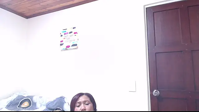 dannamomcerratt webcam