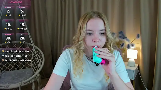 Linda__Bloom webcam