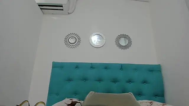 milky_emma18 webcam