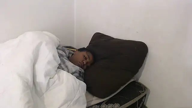 African_Busty webcam