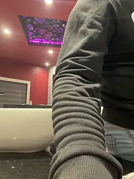LatinoLeones live sex cam