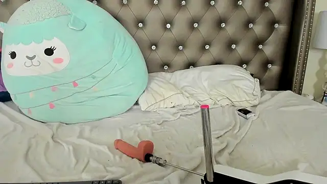NadiaLyla webcam