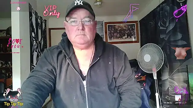 KINKYBLUEYES69 webcam
