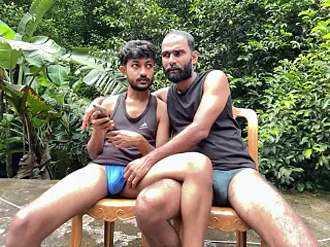 DesiDaddyandSon webcam