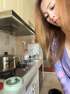 okgirl_23 - Okgirl_23's free webcam - UK Sex Cams