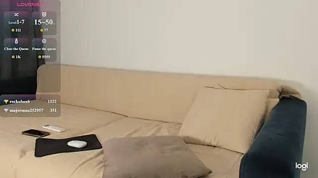 AmelinaLove live cam on StripChat