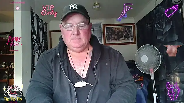 KINKYBLUEYES69 webcam