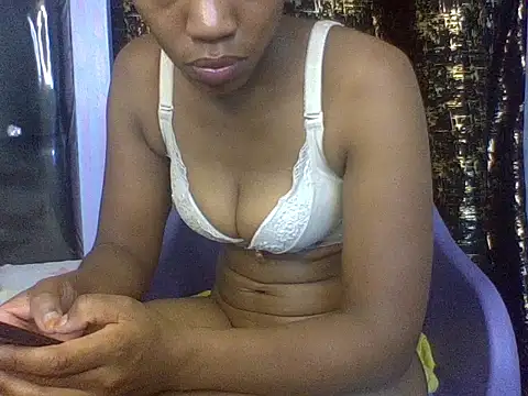 Lovey_daisy15 webcam
