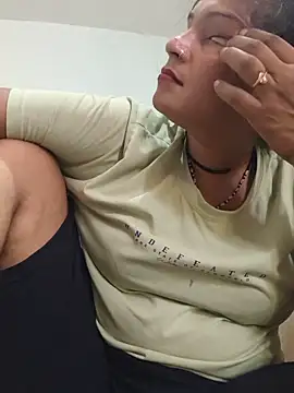 Mohni_love webcam