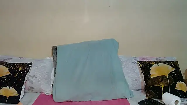 DiamondLuv29 webcam