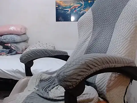 Mistress_Bigcockts's room