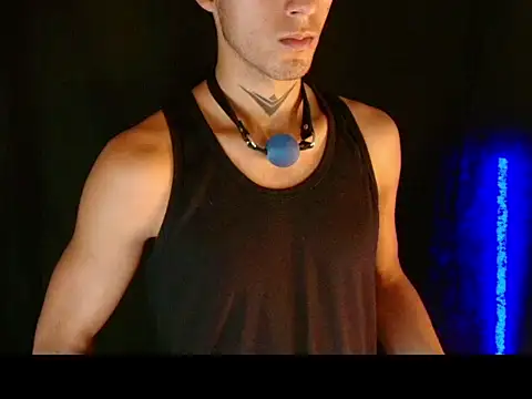 dark_men1 webcam