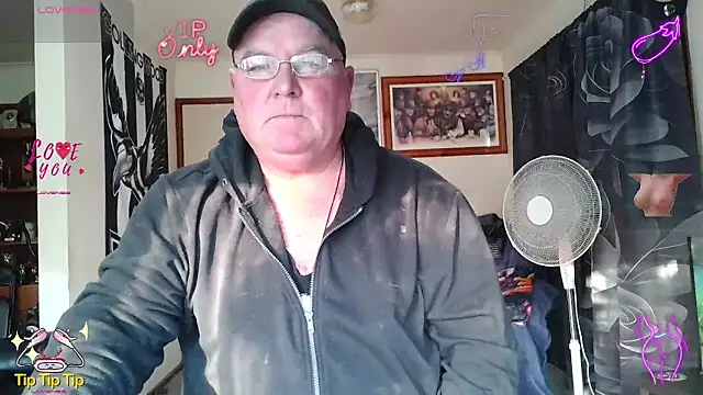 KINKYBLUEYES69 webcam