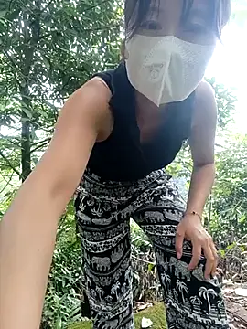 Linda-yiyi webcam