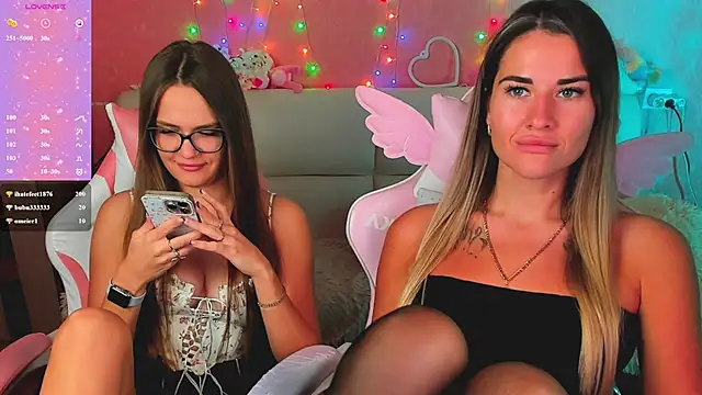 hotty_girls_here webcam