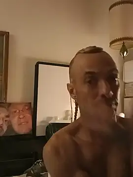 dicinyou80 live cam