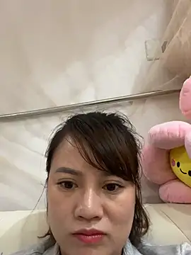 Bee-naa live cam