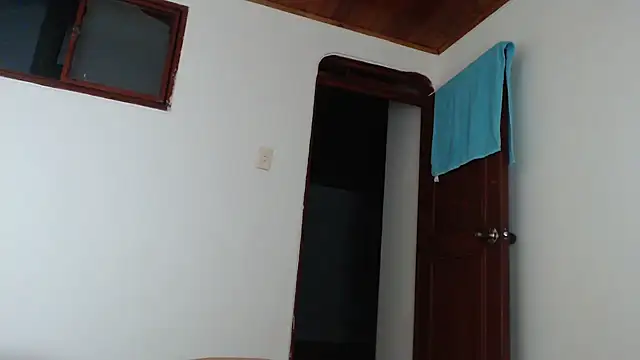 adrixxx38 webcam