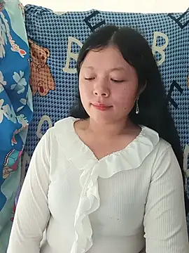 lisa-bae00