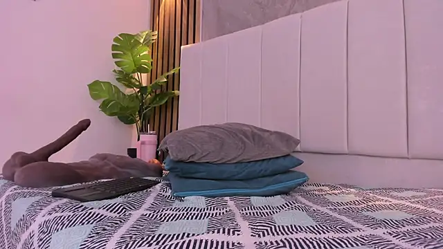 Carlotta_de_velour webcam