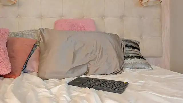 CHRISTY_BAKER live cam