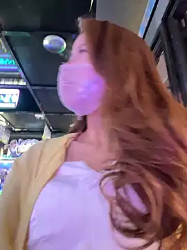 kiss_loo (F milf) - 户外抽插一分钟
