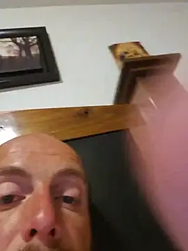 piercedhunk56 webcam