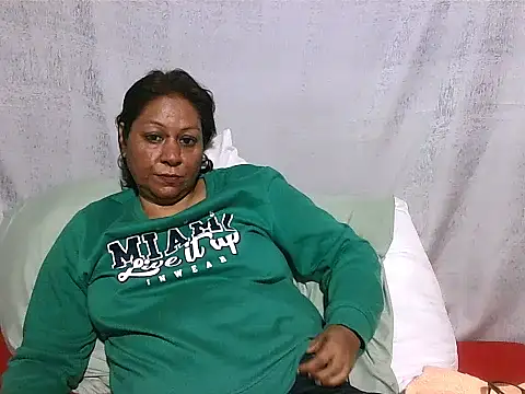 IndianSexyMilf69