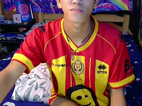 hugekenbigcock webcam
