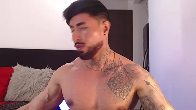 andrea_de_lucaa webcam