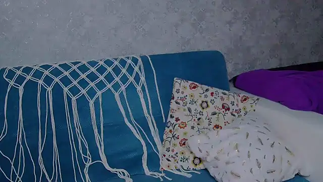 Brilliant_Doll webcam