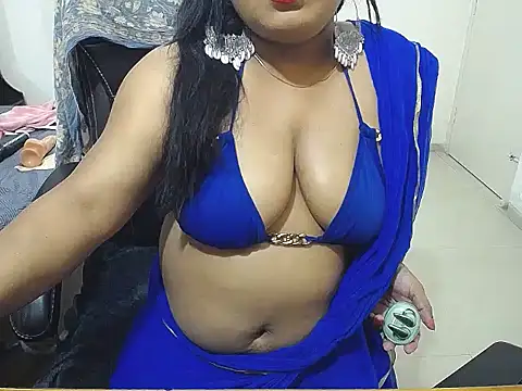 curvyarchie (F milf) - boobs oiling