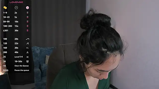 FlirtyAura webcam