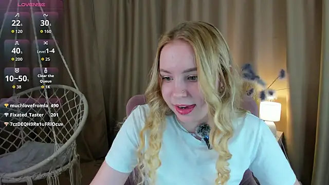 Linda__Bloom webcam