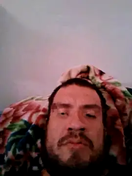 Almircorral2211 webcam