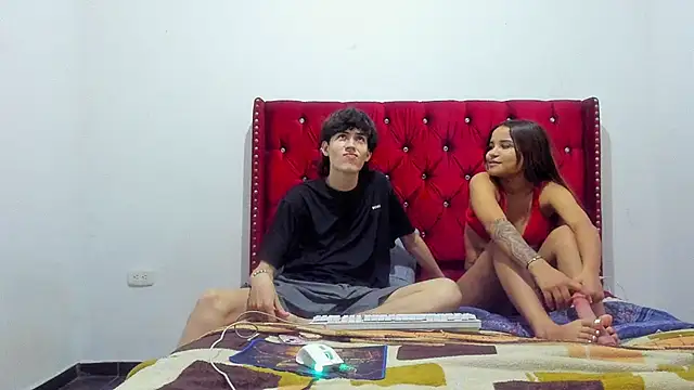 Tiffany_18_ webcam