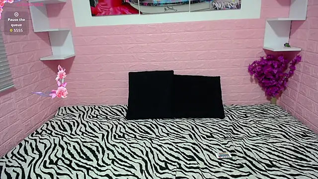 Brunette_Skinny5 webcam
