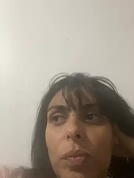 sarah-safada - Sarah-safada's free webcam - UK Sex Cams
