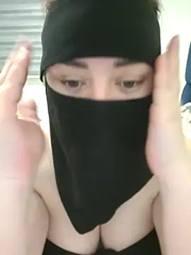 Bisan_sexy live cam