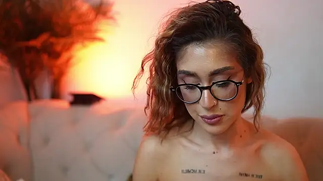 AileenKiss live cam